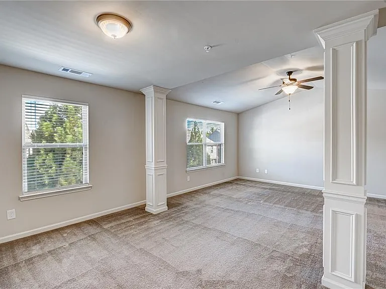 2310 Elmbridge Rd — Photo 13