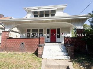 818 Brown Ave NW, Canton, OH 44703