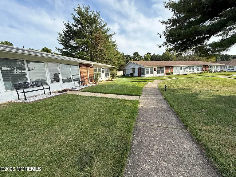 1178B Clydebank Ct — Photo 3