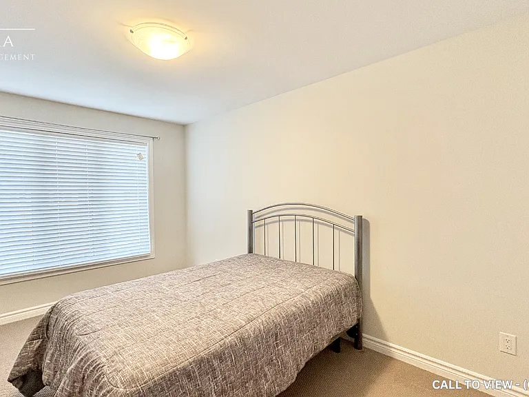 526 Muscari St — Photo 11