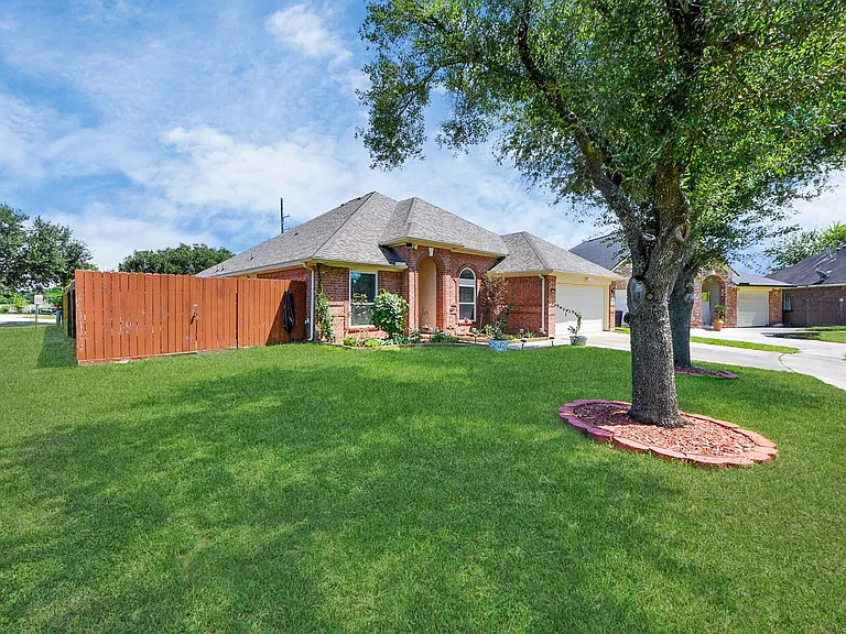 10850 White Oak Point Ct — Photo 9