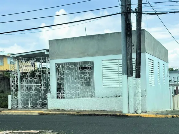Enrique Gonzalez #47, Guayama, PR 00784