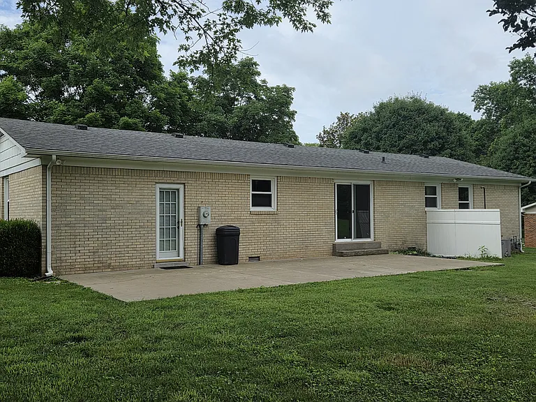236 Walters Ave — Photo 2