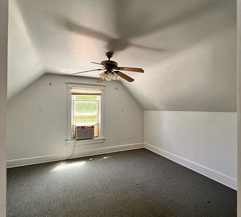 5th image of 1024 Hayes Ave #2