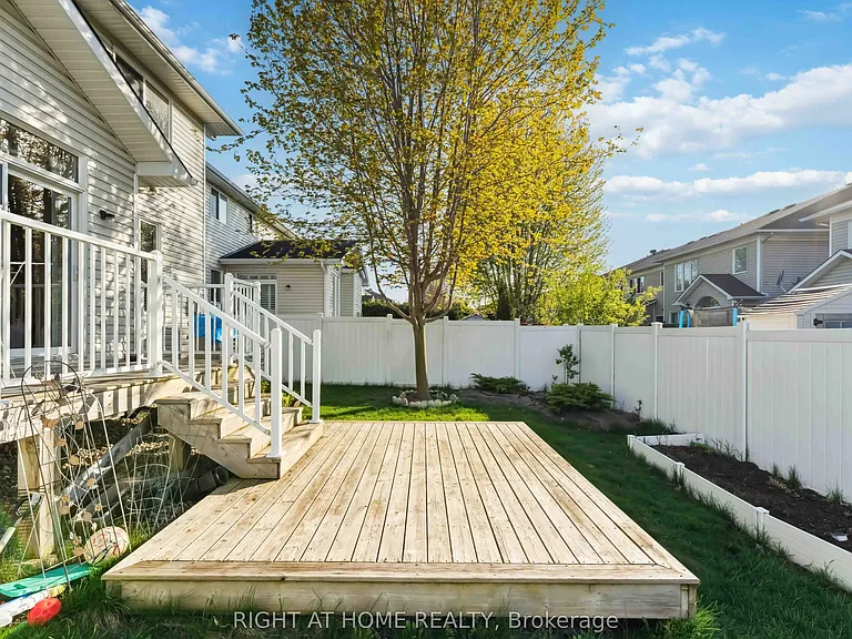 115 Woliston Cres — Photo 29