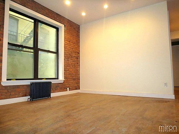 2nd image of 553 Howard Ave APT 3