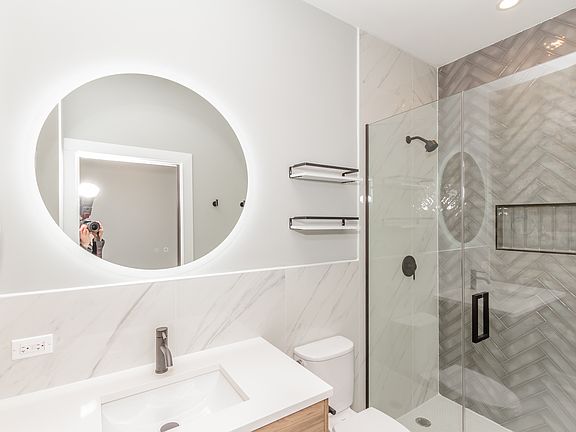 4th image of 2200 N Kedzie Blvd #3