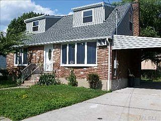 5th image of 181 Holland Ave
