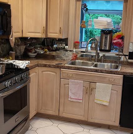 4th image of 34 Astor Pl