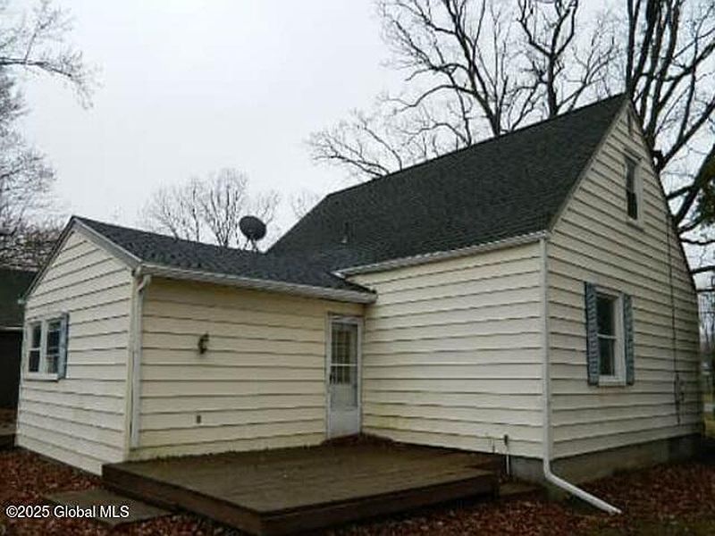 2nd image of 270 N Seventh Street