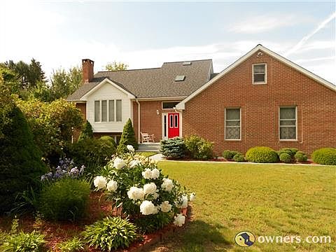 TWO HOUSE IN ONE! Modern home, updates galore, move in ready!!