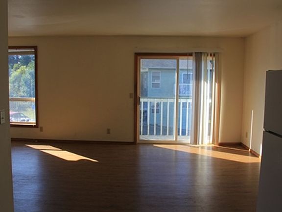 5th image of 151 S Norman Ave #4