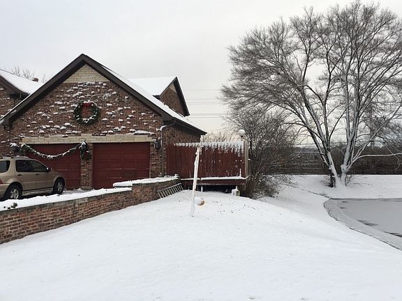 2nd image of 4558 Basswood Dr
