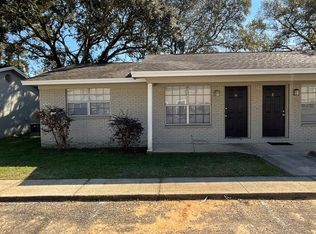 5820 Sanders St APT D, Pensacola, FL 32504