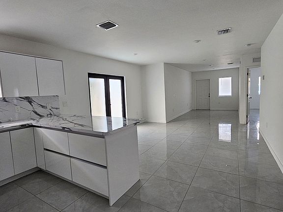 3rd image of 3178 NW 59th St #3176
