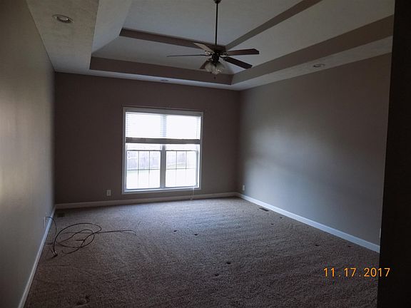 4th image of 106 Gallant Ct