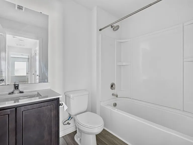 1564 Wynford Cir — Photo 24