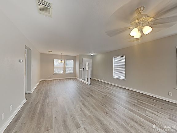 3rd image of 3417 Sante Fe Trl