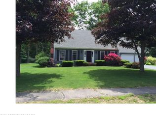 9 Pinewood Cir, Biddeford, ME 04005