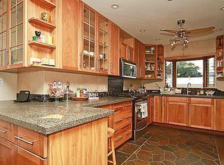 7228 Waiopua St, Honolulu, HI 96825