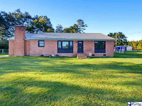 3617 Old Wire Rd W, Wallace, SC 29596