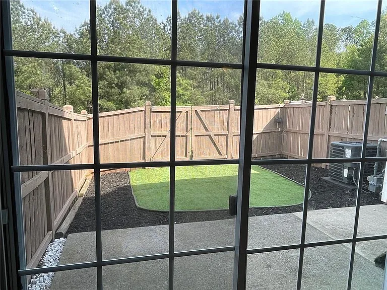980 Prestwyck Ct — Photo 23