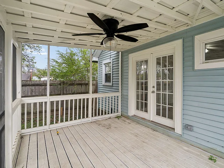 205 Raymond St — Photo 33