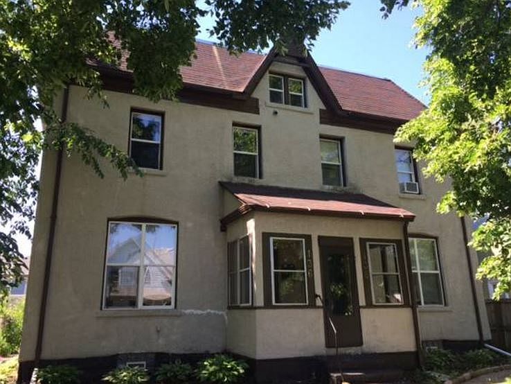 1st image of 138 Isabel St W