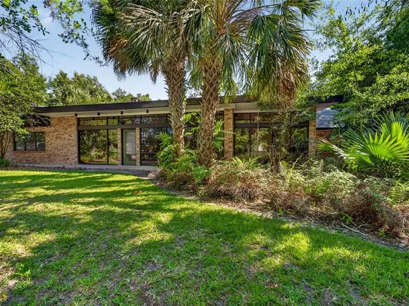5425 Saddlebrook Way, Zephyrhills, FL 33543