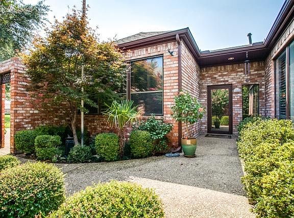 2nd image of 3103 Squireswood Dr