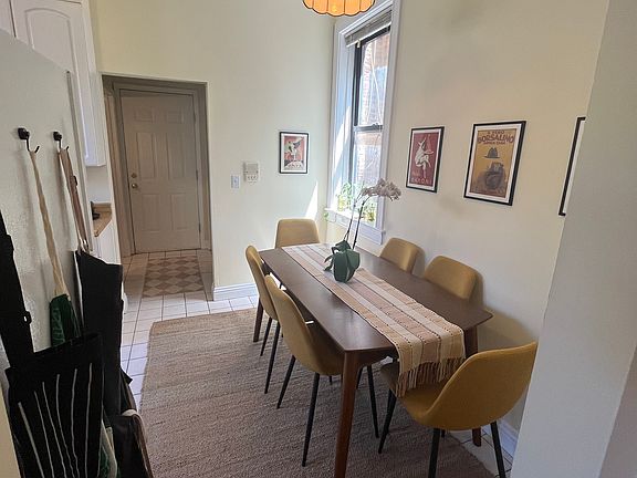 3rd image of 1503 N Paulina St APT 2F