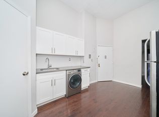 501 1/2 W 43rd St APT 1W, New York, NY 10036