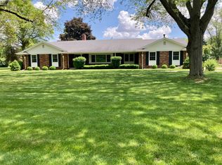 3058 Stuart Dr, Fostoria, OH 44830