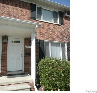1137 Tienken Ct #1, Rochester Hills, MI, 48306