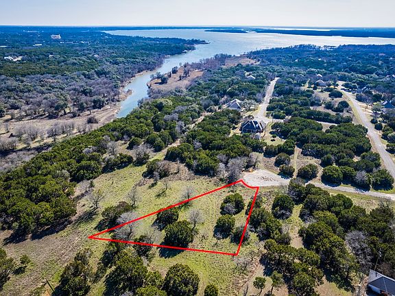5th image of 16080 Faircrest Dr