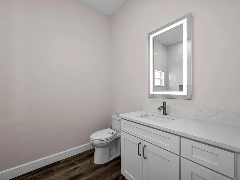 29-web-or-mls-Bathroom 2a_07042026