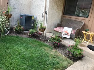 241 Ballytore Ct, Yardley, PA