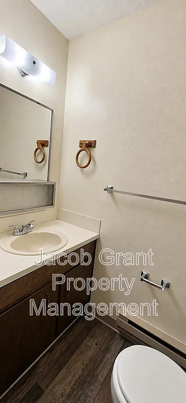 2 bed, 1.5 bath, 1250 sqft, $1,225 — Photo 4