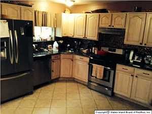 5th image of 27 Salamander Ct