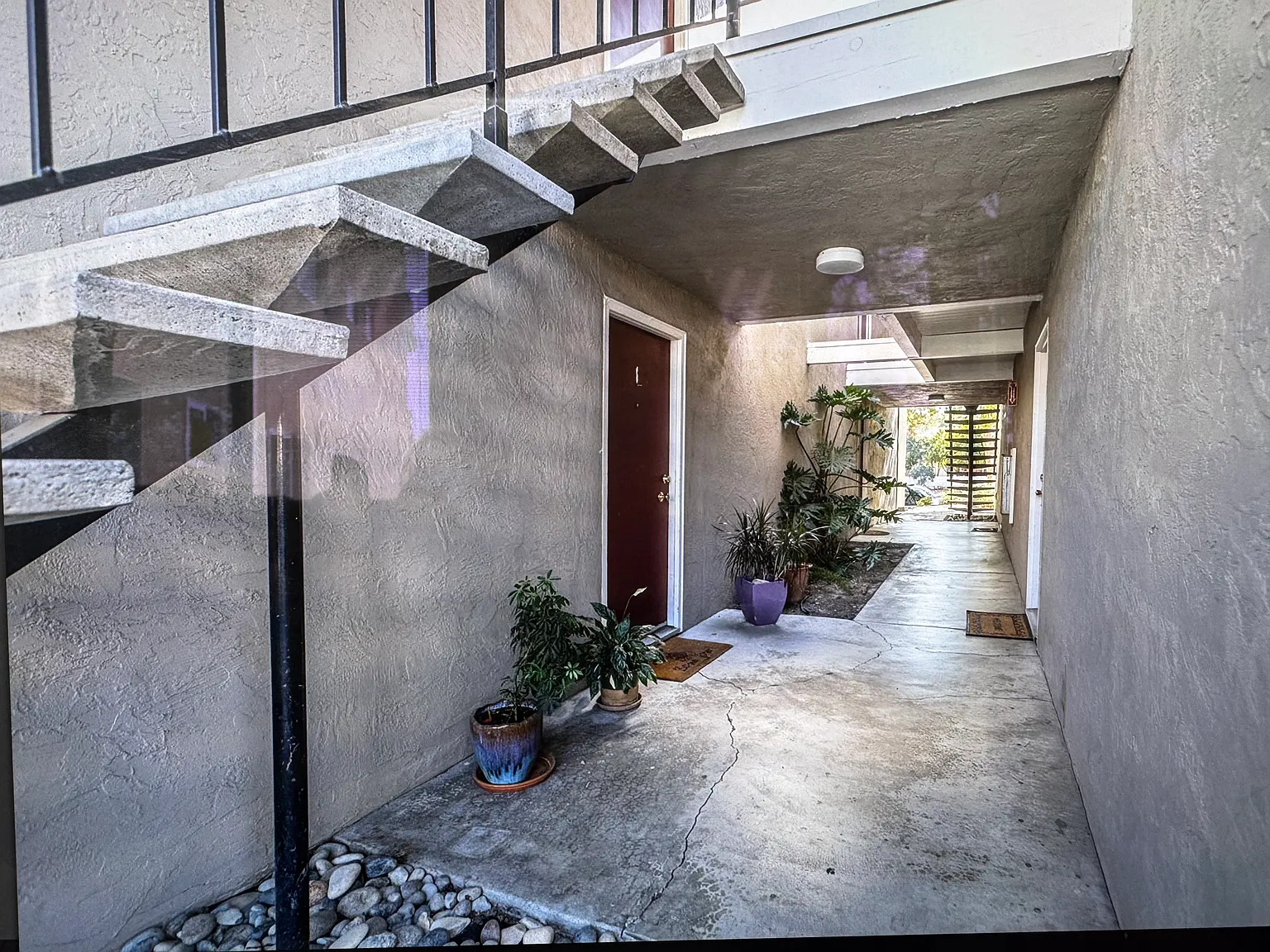 Oak Park Manor — Photo 2