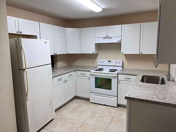 2nd image of 1372-1376 NW 93rd Ter