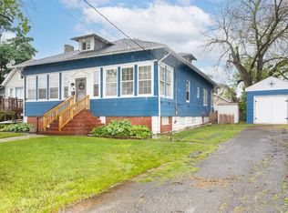 690 Minnieford Ave, Bronx, NY 10464