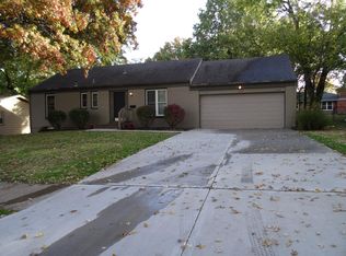 8917 W 93rd St, Overland Park, KS 66212