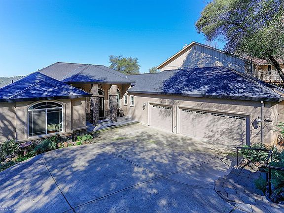 2nd image of 13958 Hemlock Dr