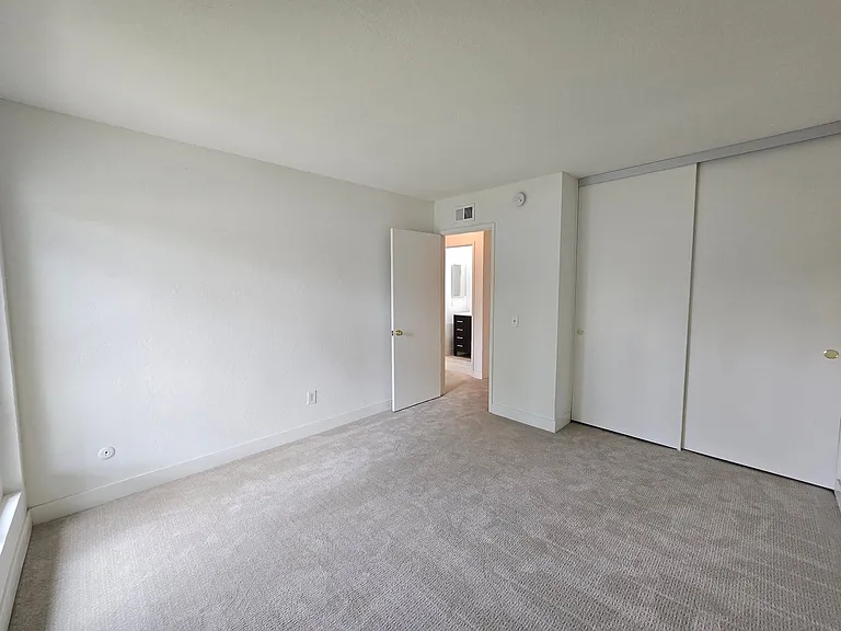 5404 Quince St — Photo 16