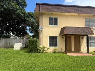 221 10th St, West Palm Beach, FL 33403