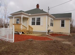 2494 Baldwin Rd, Fenton, MI 48430