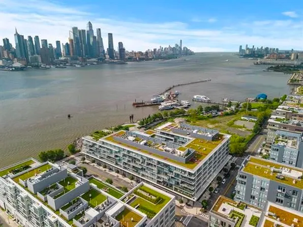 1200 Avenue At Port Imperial image 38 of 41