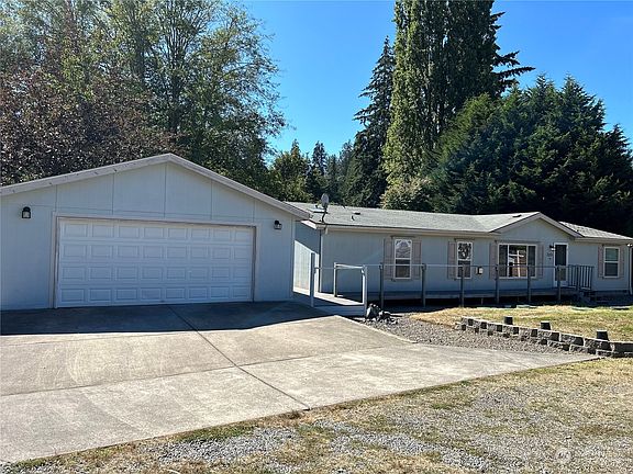 2nd image of 3255 NE Arizona Street