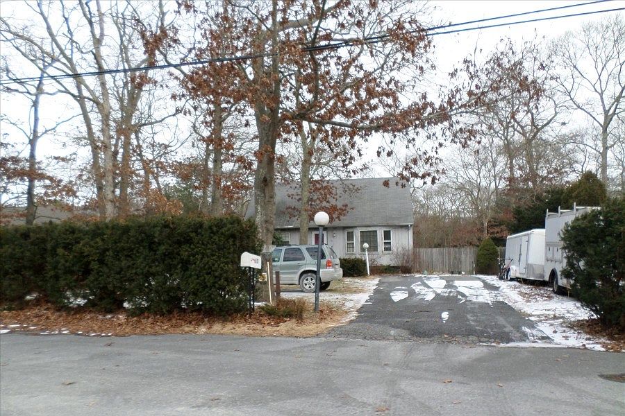 1st image of 15 Delacey Ave